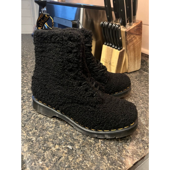 New Dr. Martens 1460 Pascal Faux Shearling Black Boots - Picture 12 of 12